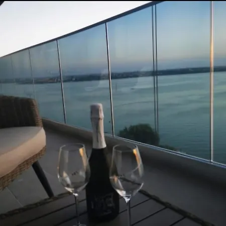 Apartment Lakeview